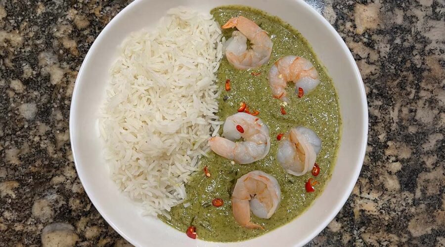 Shrimp matapa served with white rice