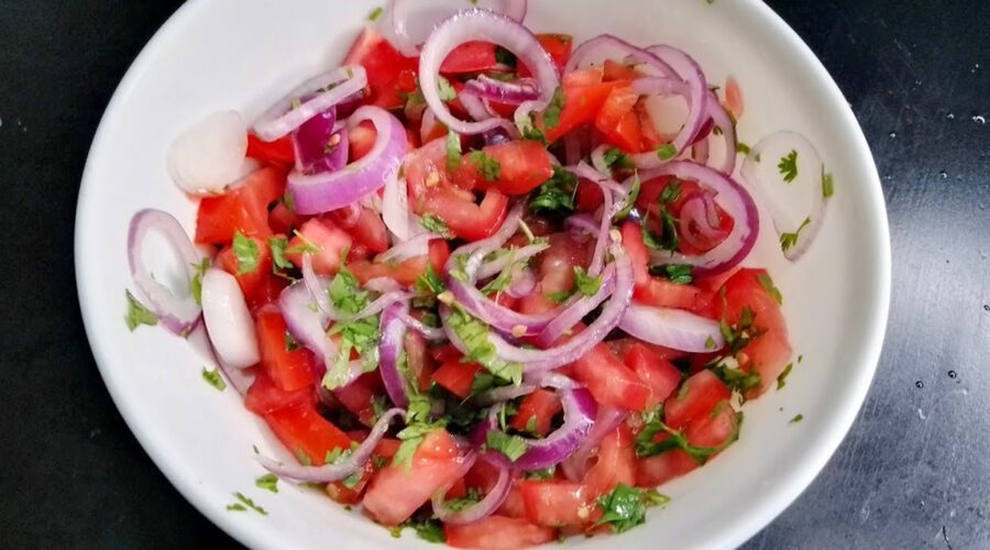 Authentic kachumbari (Tomato & onion salad)