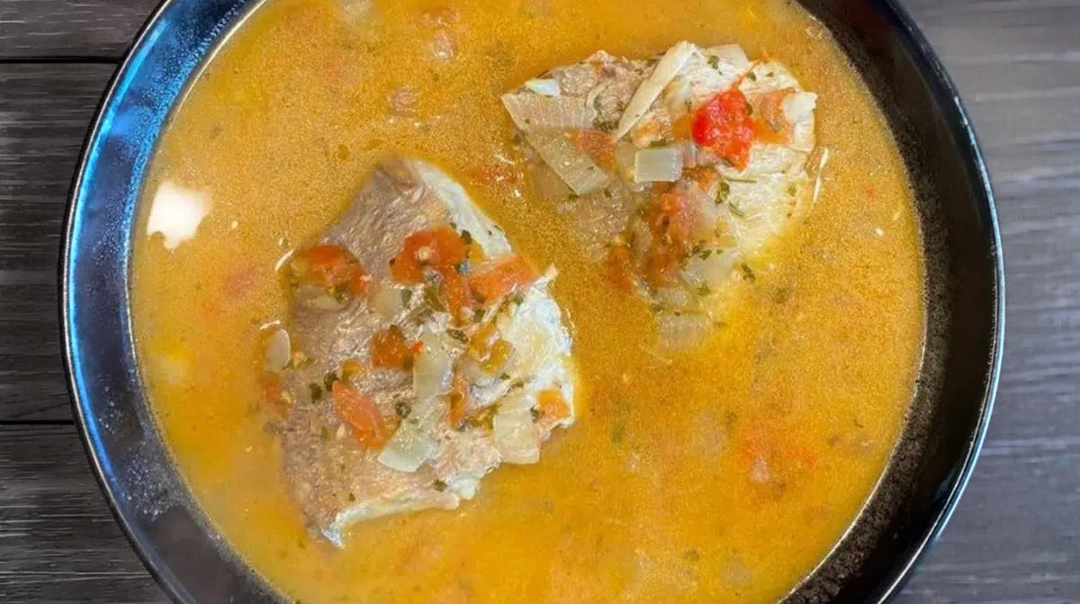 A bowl of Equatorial Guinea Pepesup (Fish Soup)